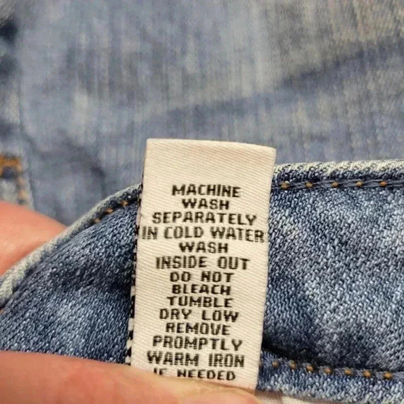 Truth + Theory Size 10 Classic Roll Raw Hem Light Denim Blue Jean Shorts - Picture 10 of 10